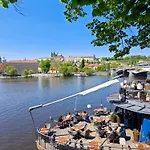 Gold Apartments Prague